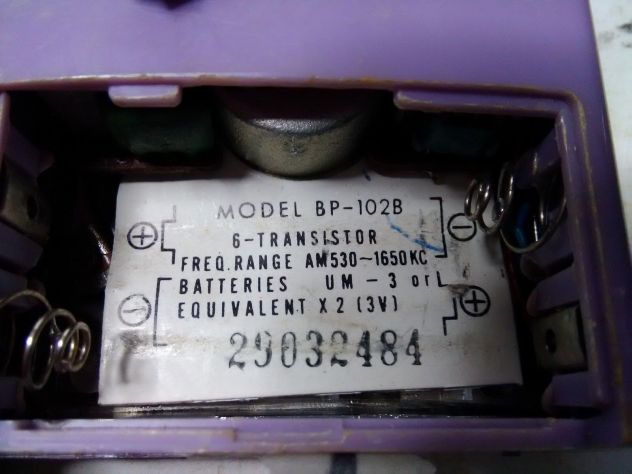 2 radio vintage an 1958 e 1960 in OM di marca HITACHI E SHARP - - Foto 4