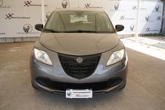 Lancia Ypsilon 1.2 69 CV GPL Gold - Foto 2