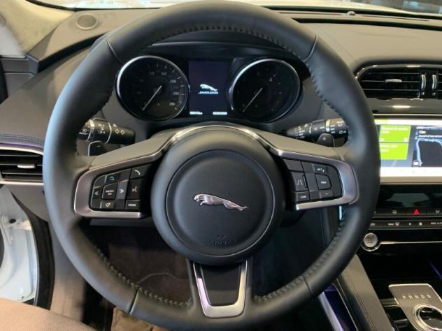 JAGUAR F-Pace (X761) F-Pace 2.0 D 240 CV AWD aut. Prestige - Foto 6