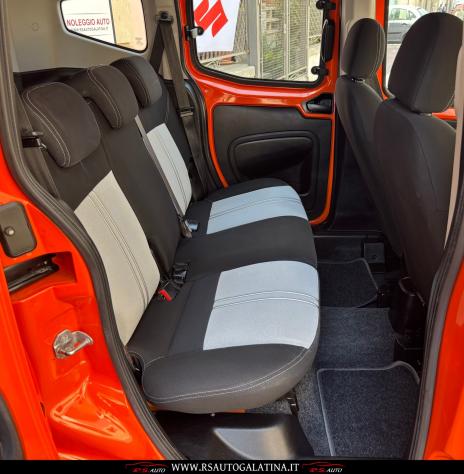 Fiat Qubo 1.4 Natural Power - Foto 9