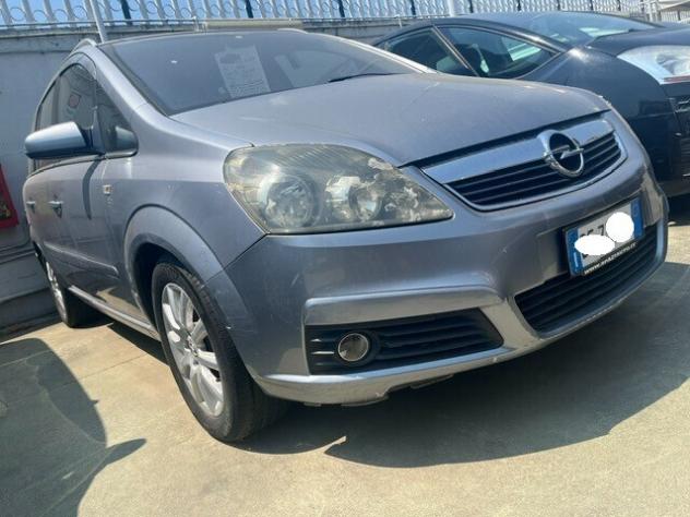 OPEL ZAFIRA INTERNI IN PELLE , 4 VETRI ELETTRICI, COMANDI AL VOLANTE FULL...