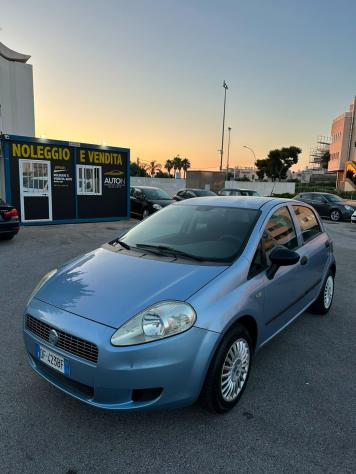 Fiat Punto 1.2 5 porte Active - Foto 2