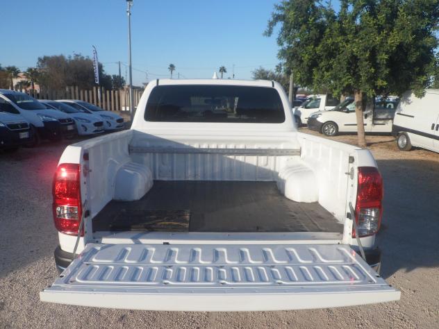 Toyota Hilux 2.4 D-4D A/T 4WD 4 porte Double Cab Lounge - Foto 7