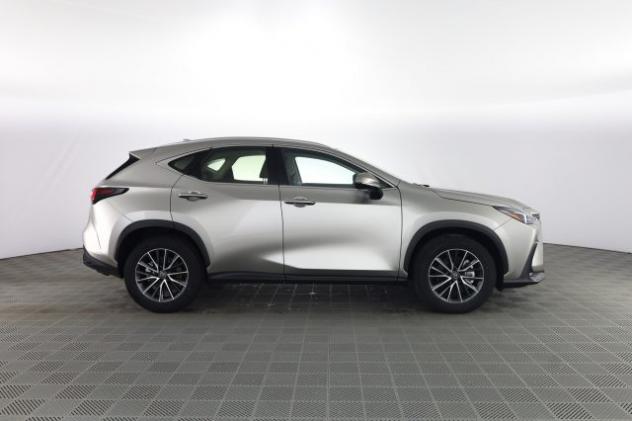 LEXUS NX NX Hybrid 4WD Business rif. 23876614 - Foto 3