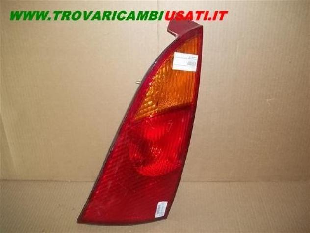 FANALE POST.D.FORD FOCUS 3p/5p '98 999-U04588 Parti elettriche Fanaleria Fanali Fanale post. dx. FORD - FOCUS - 01-10-1998 - 01-10-2001, FORD - FOC
