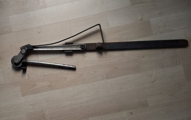 curva tubi piega tubi metallo diametro 8 piegatubi a mano