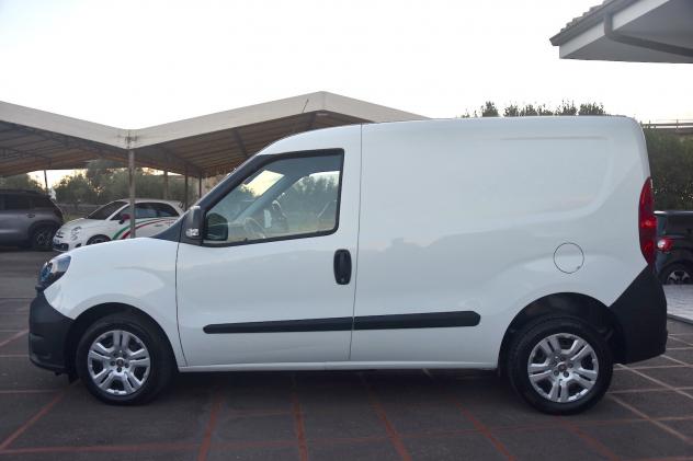 Fiat Doblo 1.6 mtj 105cv Lounge 3 posti - Foto 2