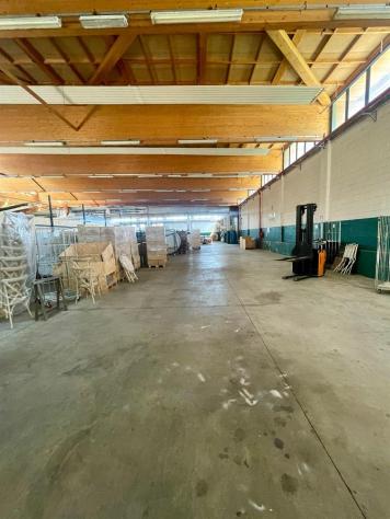 magazzino mq 550 con servizio ed accesso carraio per mezzi - Foto 9
