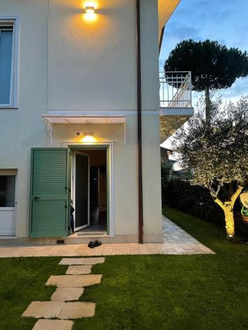 Villetta bifamiliare in vendita a Lido di Camaiore - Camaiore 130 mq Rif: 1392754 - Foto 7