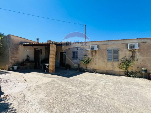 Casa Indipendente in vendita a Modica, Frigintini