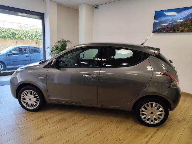 Lancia Ypsilon 1.2 69cv Silver - Foto 4