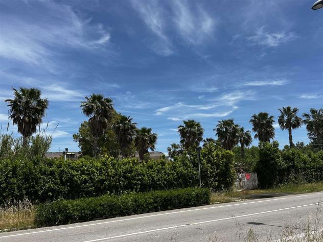 Vendita Appartamento da 46 mq in Strada statale 16 con giardino - Foto 8