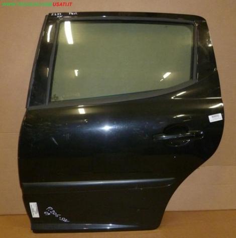 PORTA POST.S. NERO MET. PEUGEOT 207 (A7) SW Carrozzeria Lamierati esterni Porte Porta post. sx. PEUGEOT - 207 SW - 01-07-2009 - 01-10-2013
