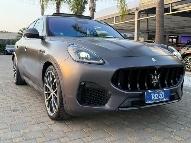 Maserati Grecale MHEV 330 CV AWD Modena Tetto Sonos Faber Grigio Lava