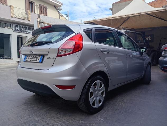 Ford Fiesta 1.5 TDCi 75CV 5 porte Business - Foto 2