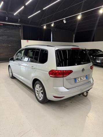 Touran 1.6 TDI DSG Comfortline BlueMotion Technology-Neopatentati - Foto 6