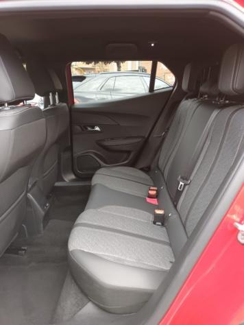 PEUGEOT 2008 1200 PURETECH ALLURE 130CV EAT8 CARPLAY NAV CAM rif. 23775654 - Foto 7
