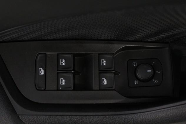 Škoda Octavia Octavia 2.0 TDI EVO SCR DSG Wagon Executive - Foto 8