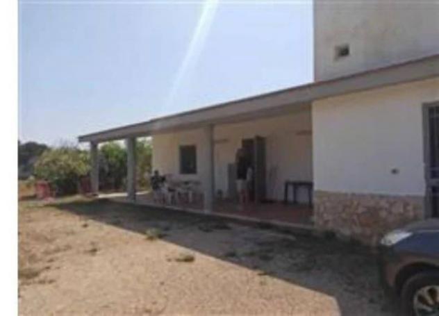 Immobile in asta di 4585 m² con più di 5 locali in vendita a Carovigno - Foto 2