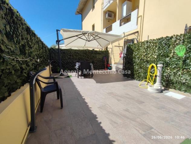 Appartamento completamente ristrutturato con tre camere, taverna, garage e ampio scoperto esclusivo - Foto 13