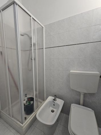 VENDESI APPARTAMENTO CON ASCENSORE, GARAGE E CANTINA IN VIA EMILIA, 7 – VENOSA - Foto 10