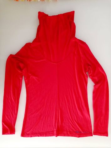 Vendo MAGLIA DONNA COTONE ROSSA MARCA REPLAY - Foto 3
