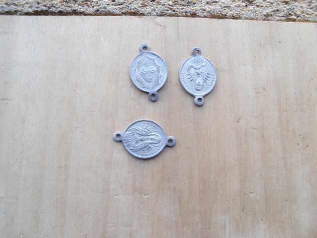 3 PICCOLE MEDAGLIE CUORE DI GESU' E MATER DOLOROSA N° 2 -
