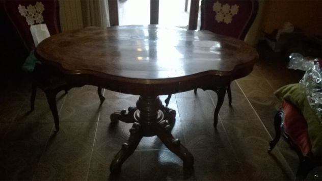 Tavolo stile Luigi Filippo