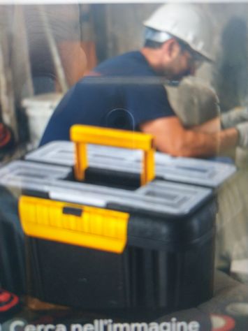 Eseguo riparazioni di vario genere, serramenti, serrature, idraulico e elettrico