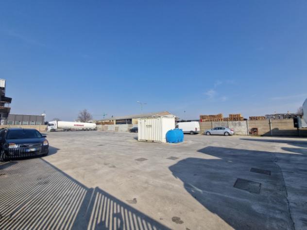 Immobile di 708 m² con più di 5 locali in vendita a Lainate - Foto 6