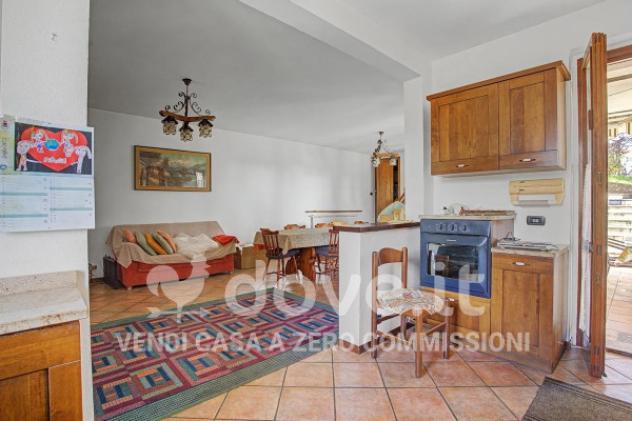 Villa di 180 m² con 4 locali e posto auto in vendita a Cocquio-Trevisago - Foto 3