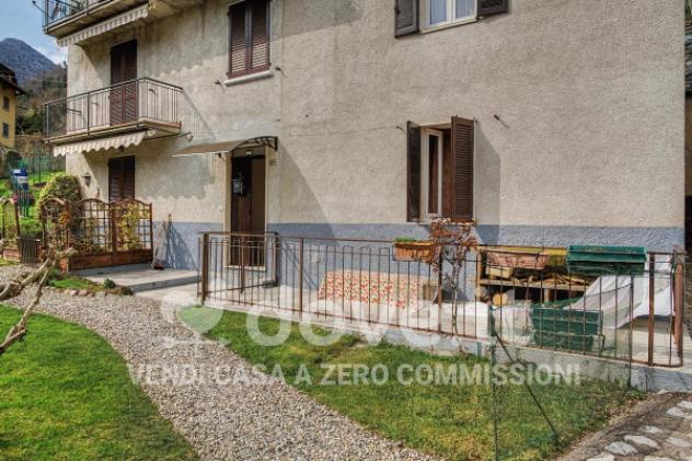 Villa di 240 m² con 5 locali in vendita a Santa Brigida