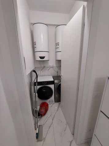 Stanza ampia e luminosa – Tutto incluso – Viale Timavo 14 (650m da Università) - Foto 10