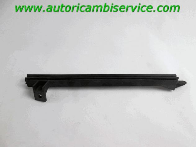4322870 GUIDA ANTERIORE VETRO SCENDENTE PORTA ANTERIORE DESTRA FIAT 127 900 B CL (SECONDA SERIE) RICAMBIO NUOVO