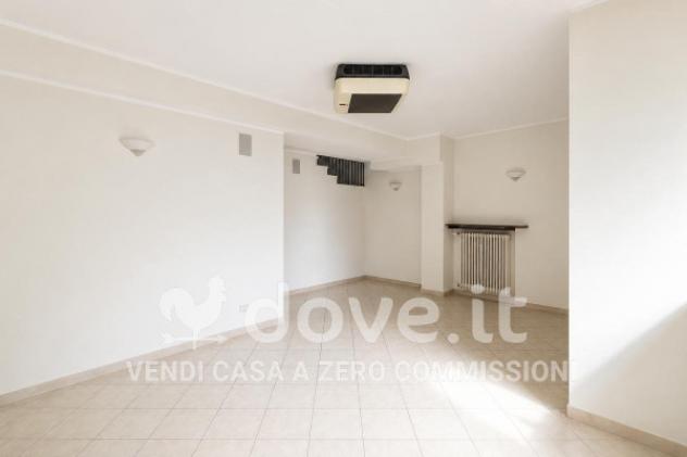 Appartamento di 180 m² con 2 locali e box auto in vendita a Gazzada Schianno - Foto 10