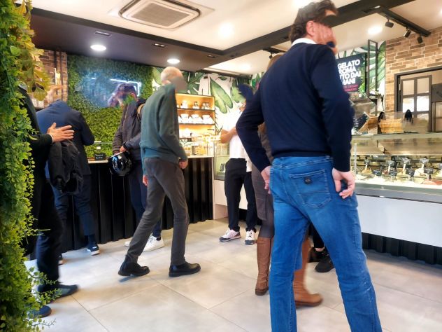 bar gelateria con somministrazione a Ponte Milvio cedo in vendita - Foto 8