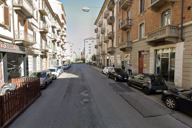 VIA FREYUS TRILOCALE FINEMENTE ARREDATO PRESSI TRIBUNALE - Foto 3