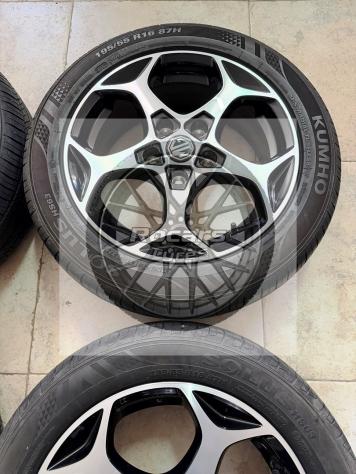 Cerchi 16 e pneumatici originali Mg 3 - Foto 6