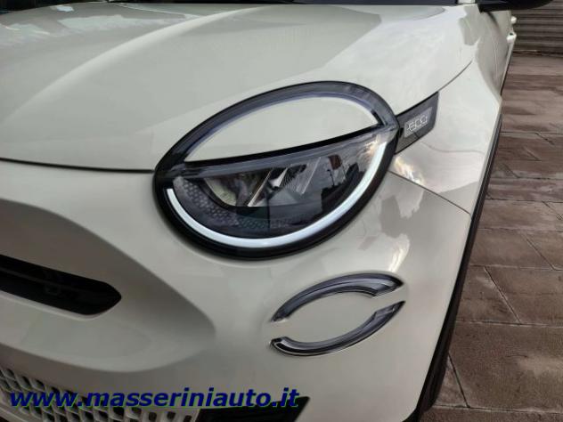 FIAT 600 600 1.2 hybrid Icon 145cv auto rif. 24111860 - Foto 9