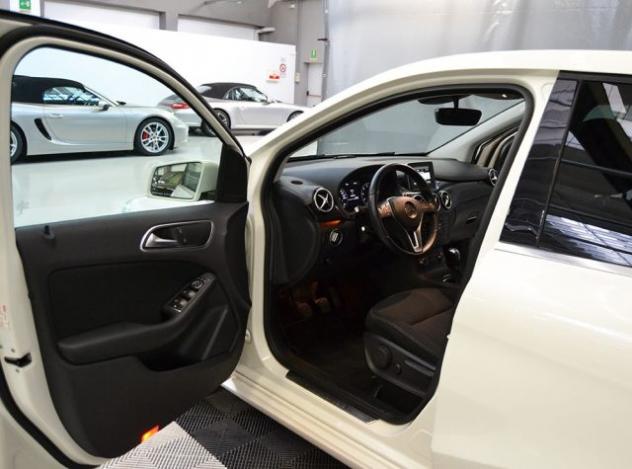 MERCEDES-BENZ B 180 Sport - Navi-Pdc-Xenon - Km 43.000 rif. 24123303 - Foto 2