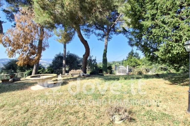 Casa indipendente di 400 m² con più di 5 locali e box auto in vendita a Pesaro - Foto 17