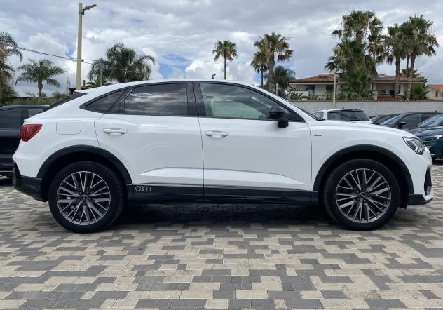 Audi Q3 SPB S Line interno ed esterno 2.0 TDI 200CV S-Tronic quattro 40 - Foto 7