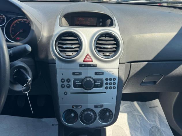 Opel Corsa 1.2 BENZ 85CV 5P KM 67000 - 2013 - Foto 8