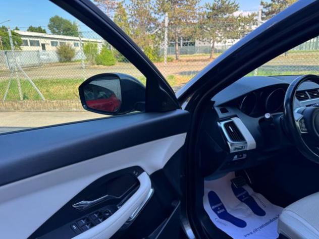 JAGUAR E-Pace 2.0D 150 CV AWD aut. R-Dynamic S rif. 23838446 - Foto 5