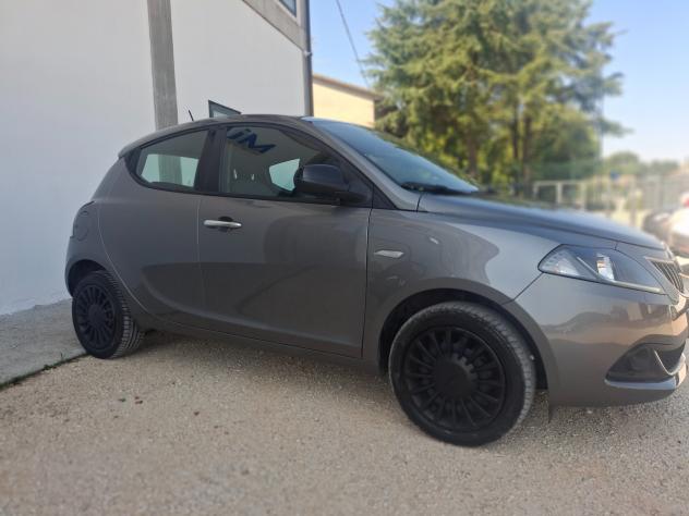 Lancia Ypsilon 1.0, 5 porte Hybrid - Foto 8