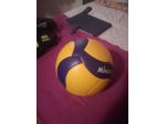 PALLONE MIKASA V300W