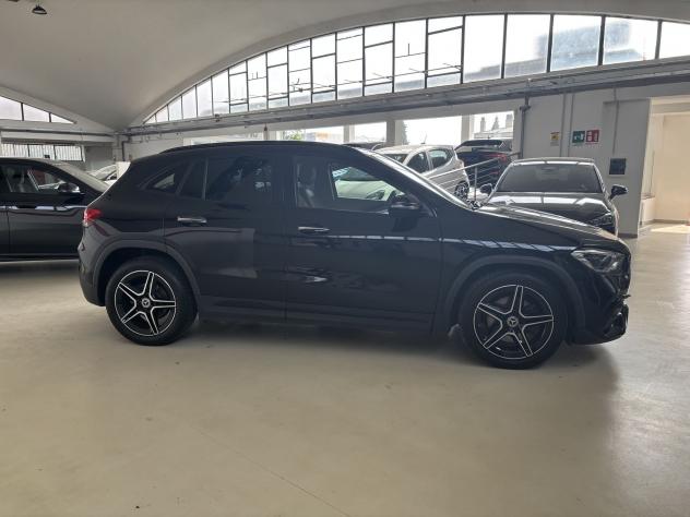 Mercedes-Benz GLA GLA 200 d Automatic Premium TETTO APRIBILE - Foto 2