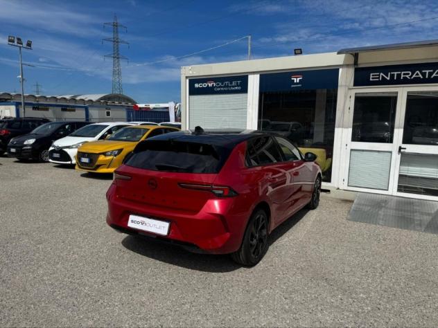 Opel Astra 5P GS Line 1.2 - Foto 4