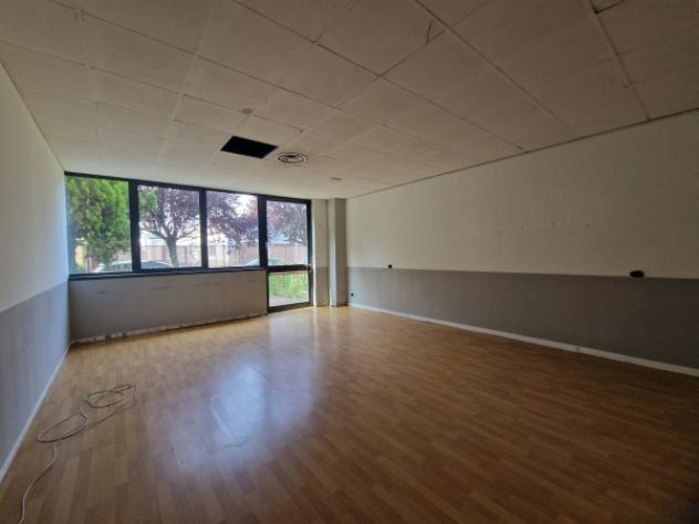 Immobile di 1400 m² con più di 5 locali in affitto a Rho - Foto 16