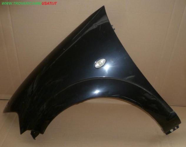 PARAFANGO ANT.S.(dal 11/2005) NERO MET. Carrozzeria Lamierati esterni Fiancate Parafango ant. CITROEN - C3 5 porte - 01-03-2002 - 01-09-2009